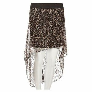 Brand new* hi Low Skirt